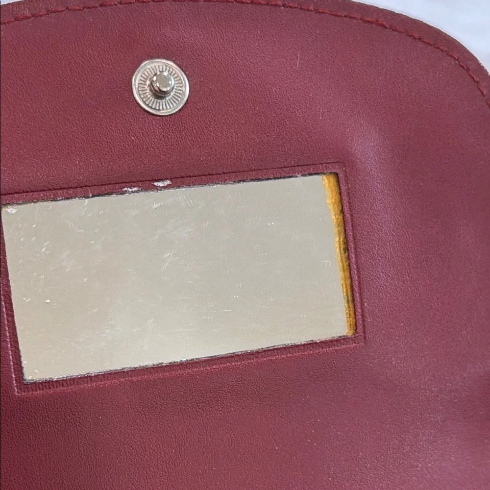 Buxton chic crossbody